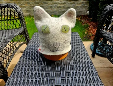 Fehér macska szaunasapka_eredmény